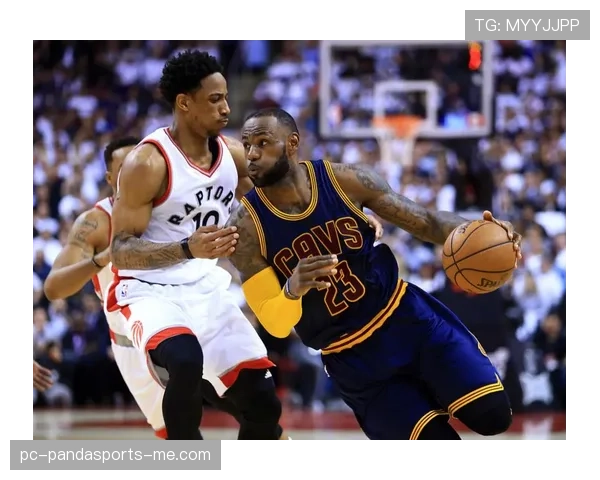 德罗赞中距离持续输出，改变对手防守策略